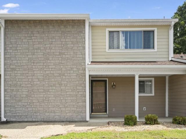 Condo for sale in Greenbrier