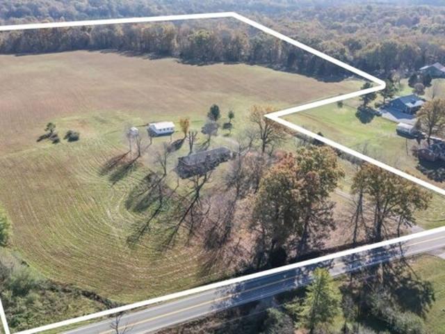 Land for sale in Dickson