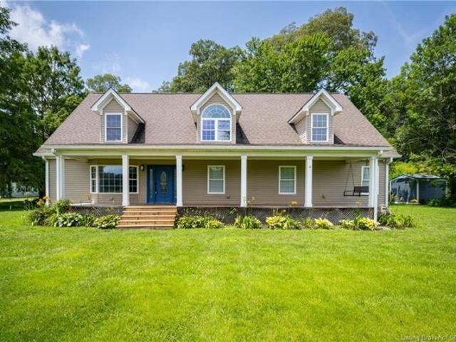 House for sale in Henryville