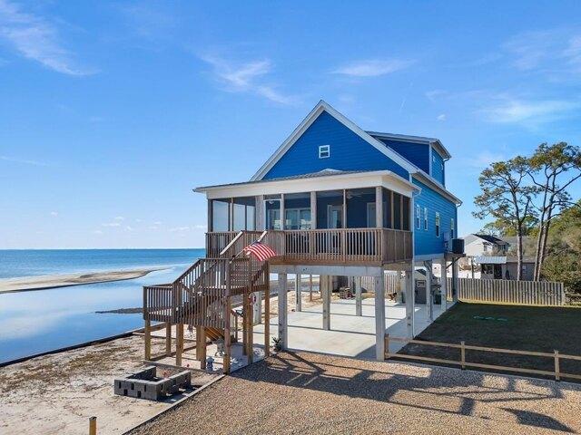 House for sale in Carrabelle