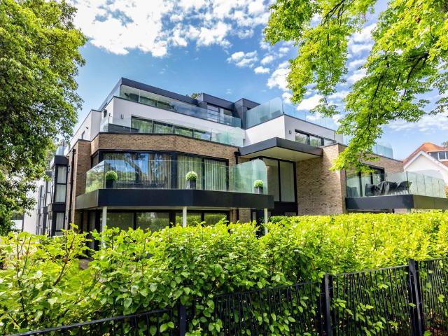 Apartment for rent in Canford Cliffs, Poole