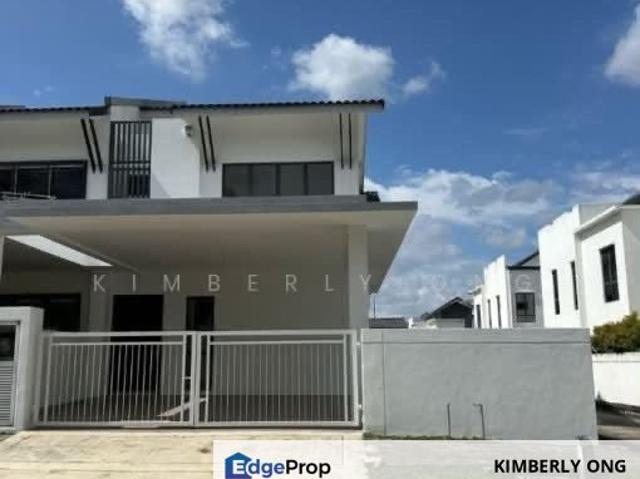 House for sale in Sendayan Village, Negeri Sembilan