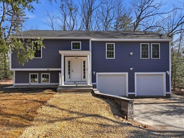 House for sale in Charlton, Massachusetts