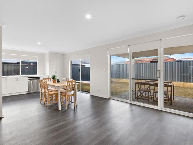 Room for rent in Hilbert, Western Australia