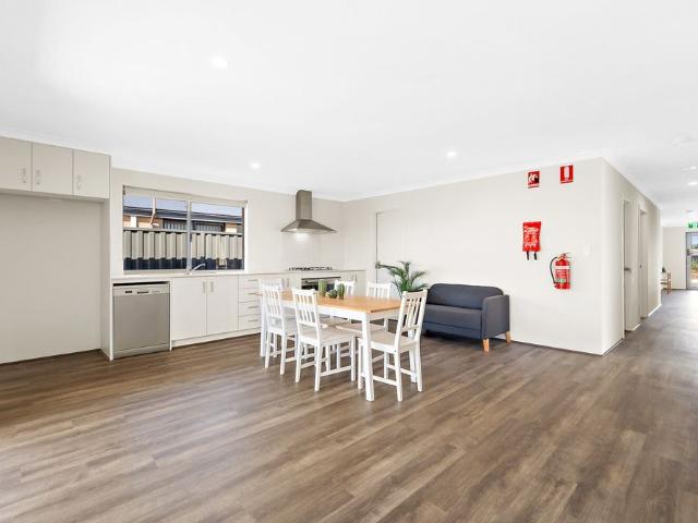 Room for rent in Hilbert, Western Australia