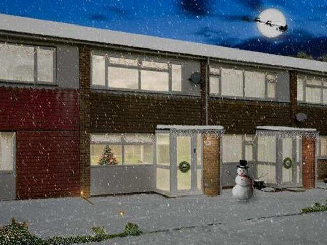 House for sale in Allington, Midway