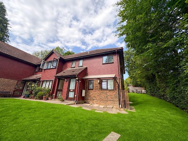 Apartment for rent in Blackness, Wealden