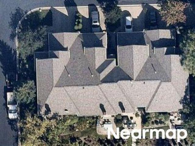 Condo for sale in Clarendon Hills, Illinois