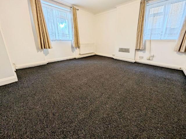 Apartment for rent in The Polygon, City Of Southampton
