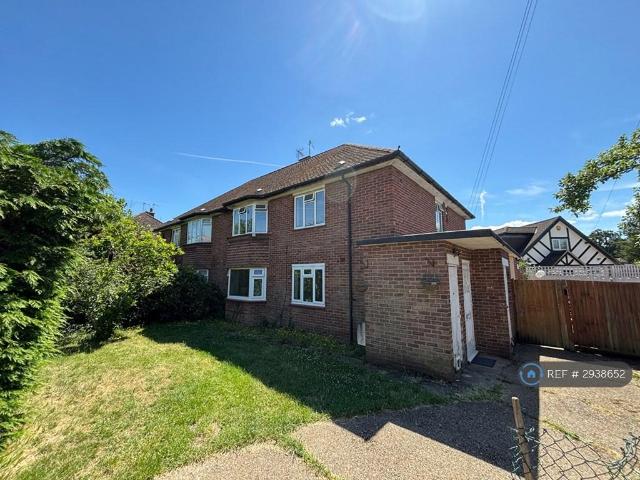 Apartment for rent in Ickenham, Greater London