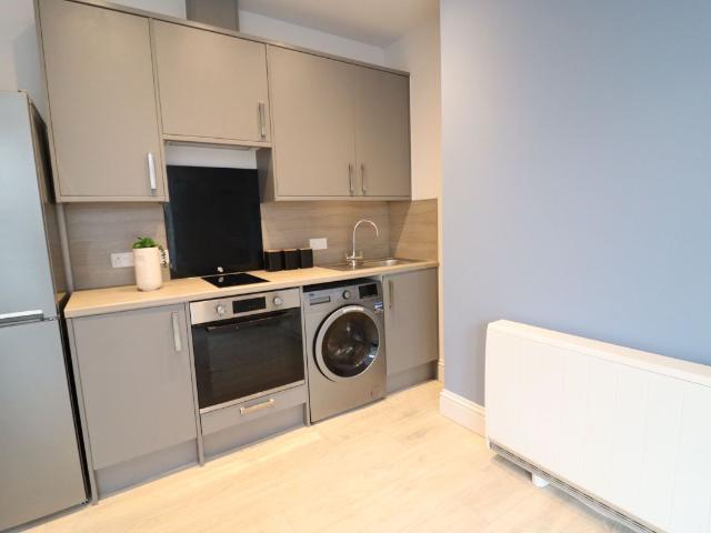 Apartment for rent in Hill, City Of Southampton