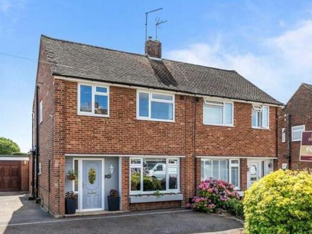 House for sale in Highwood, Horsham