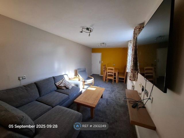 Room for rent in Greenbank, Mount Wise