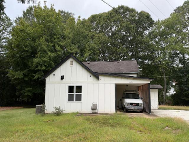 House for sale in Forest Glen, Powder Springs