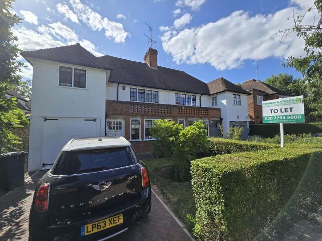 House for rent in Hampstead Garden Suburb, Greater London