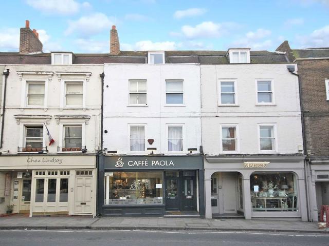 Apartment for rent in St Margarets, Greater London