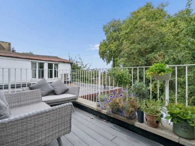 Apartment for rent in London Borough of Richmond upon Thames, Greater London