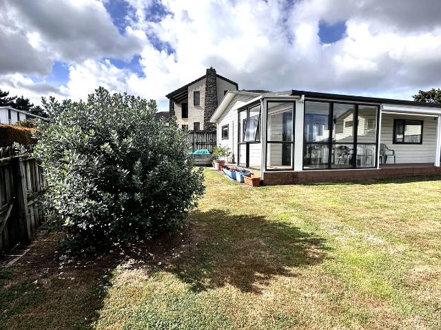 House for rent in The Gardens, Manurewa