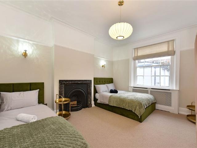 House for rent in St. John's Wood, Greater London