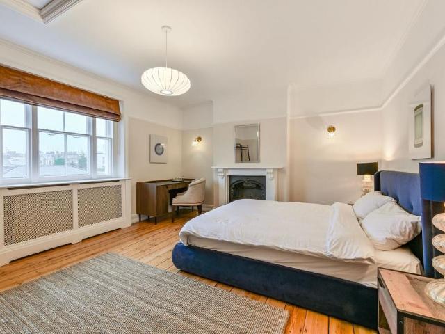 Apartment for rent in St. John's Wood, Greater London