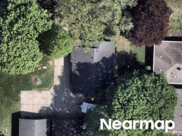 House for sale in Hartland, Wisconsin