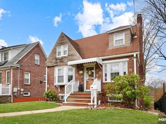 House for sale in Belleville, New Jersey