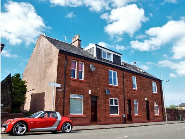 Apartment for rent in Alexandria, Scotland