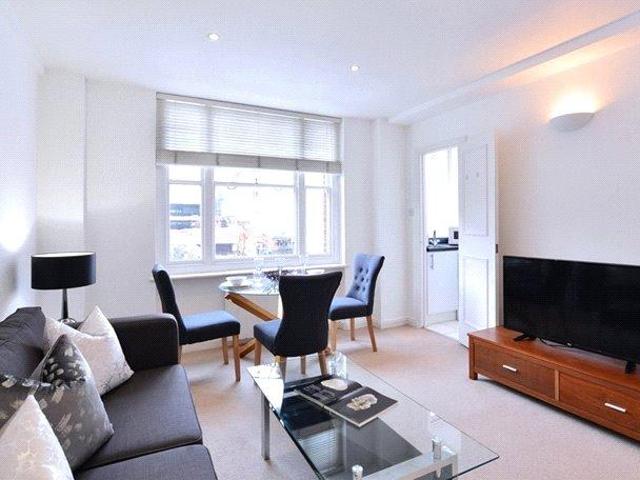 House for rent in Mayfair, Greater London