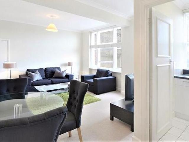 Apartment for rent in Mayfair, Greater London