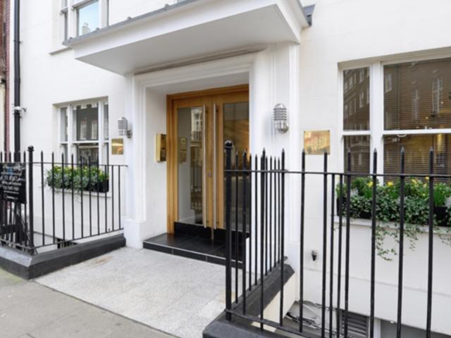 Apartment for rent in Mayfair, Greater London