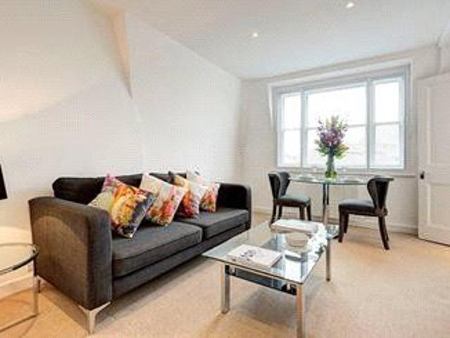 Apartment for rent in Mayfair, Greater London