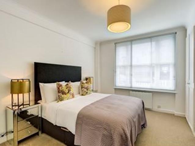 Apartment for rent in Mayfair, Greater London