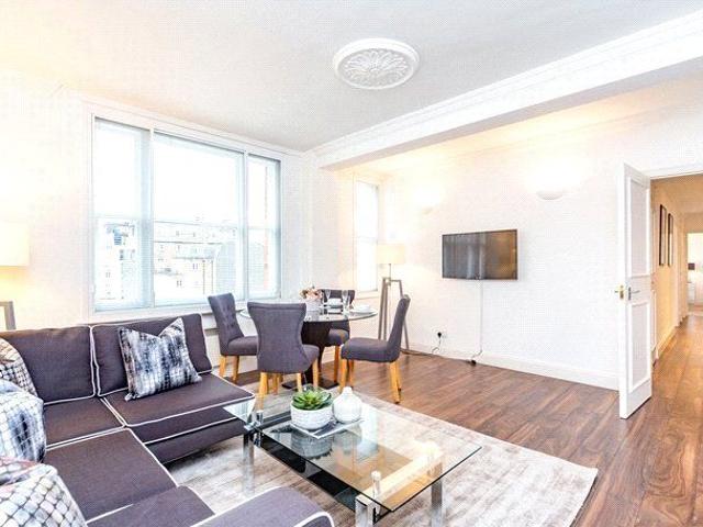 Apartment for rent in Mayfair, Greater London