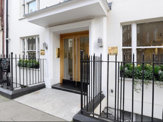 Apartment for rent in Mayfair, Greater London