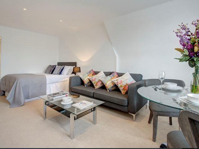 Studio for rent in Mayfair, Greater London