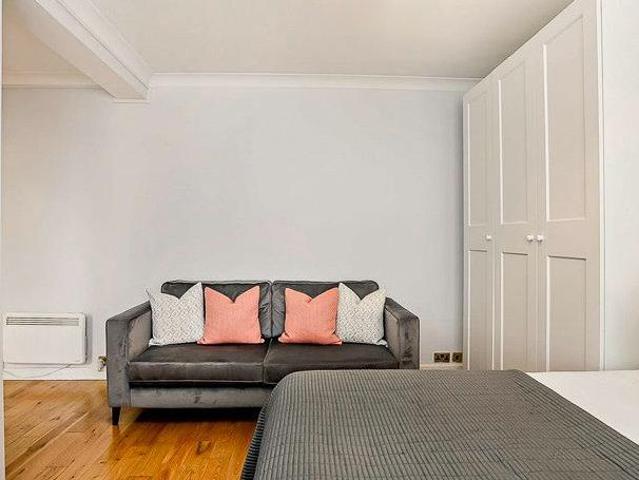 Studio for rent in Mayfair, Isle Of Man