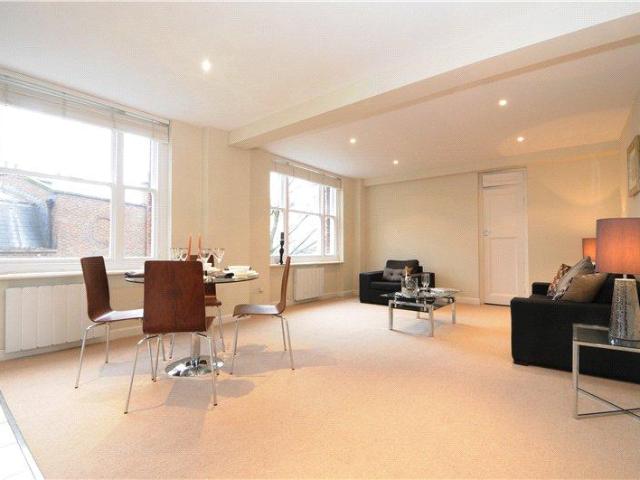 Apartment for rent in Mayfair, Greater London