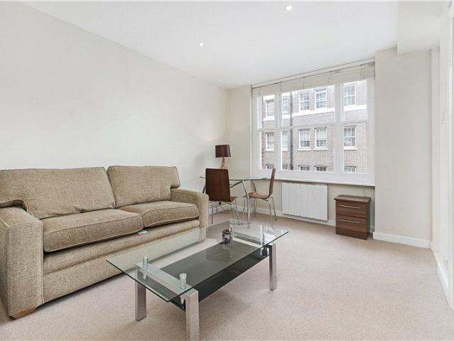 Apartment for rent in Mayfair, Greater London