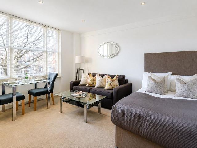 Apartment for rent in Mayfair, Greater London