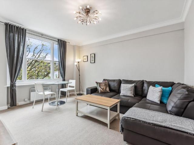 Apartment for rent in Mayfair, Greater London