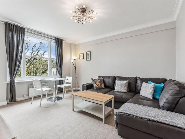 Apartment for rent in Mayfair, Greater London