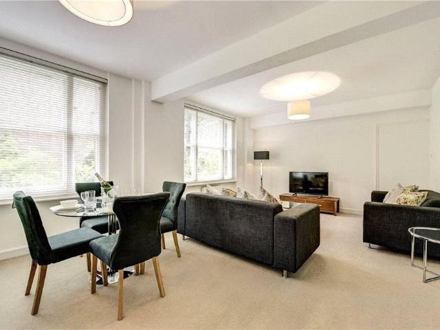Apartment for rent in Mayfair, Greater London
