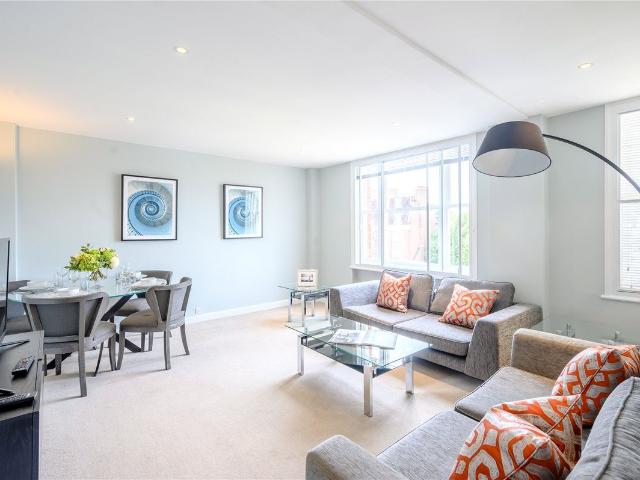 Apartment for rent in Mayfair, Greater London