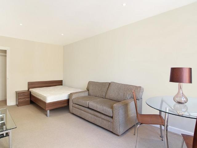 House for rent in Mayfair, Greater London