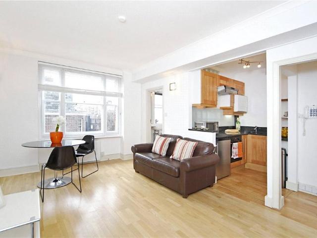 Apartment for rent in Mayfair, Greater London