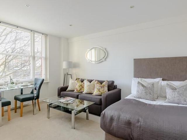 Studio for rent in Mayfair, Greater London