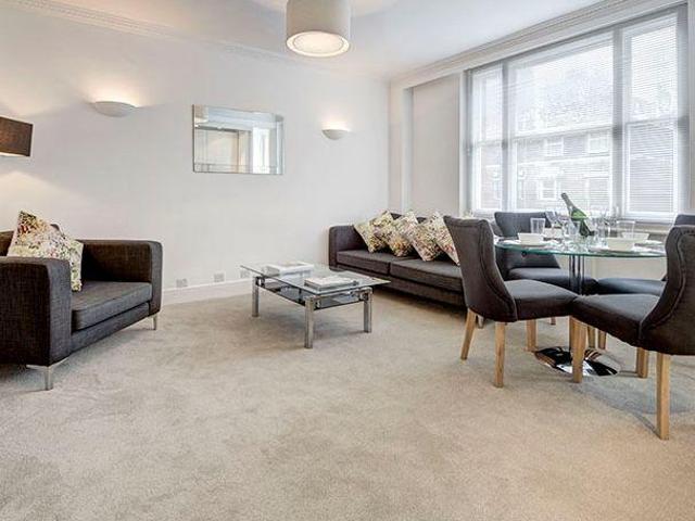 Apartment for rent in Mayfair, Greater London