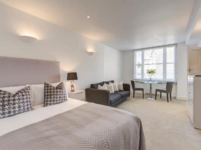 Studio for rent in Mayfair, Greater London