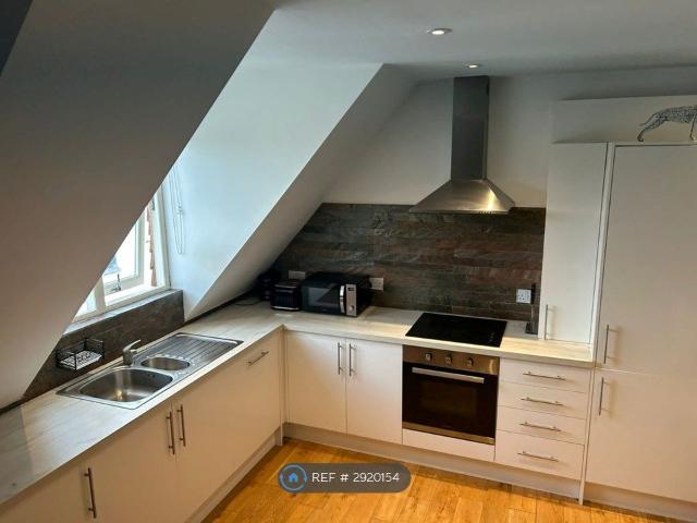 Apartment for rent in St James, Sandown Park