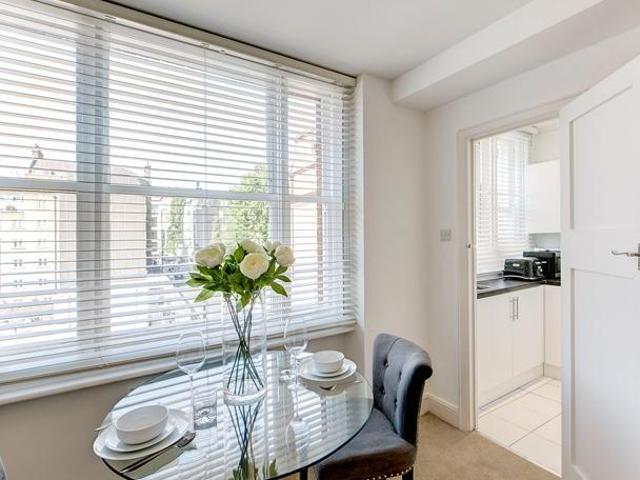 Apartment for rent in Mayfair, Greater London
